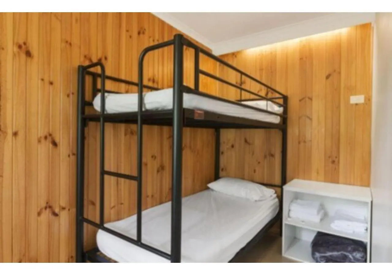 **** Holiday park Discovery Parks - Coolwaters, Yeppoon Kinka Beach Australia